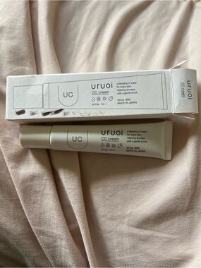 Uruoi CC Cream - Natural Beige Concealer for Women (Japanese Skin care)